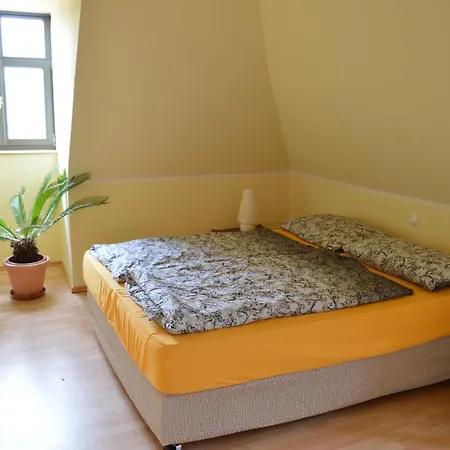 Apartment Residenz Im Jagdschloss Hummelshain